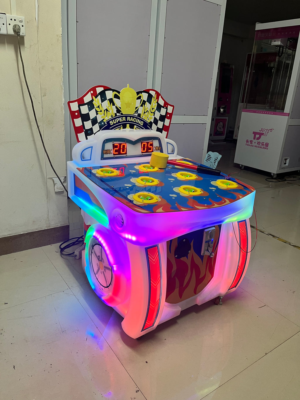 Vibrant Color Whac A Mole Machine Large Scale Commercial Coin Operated Whac A Mole Game for Children
