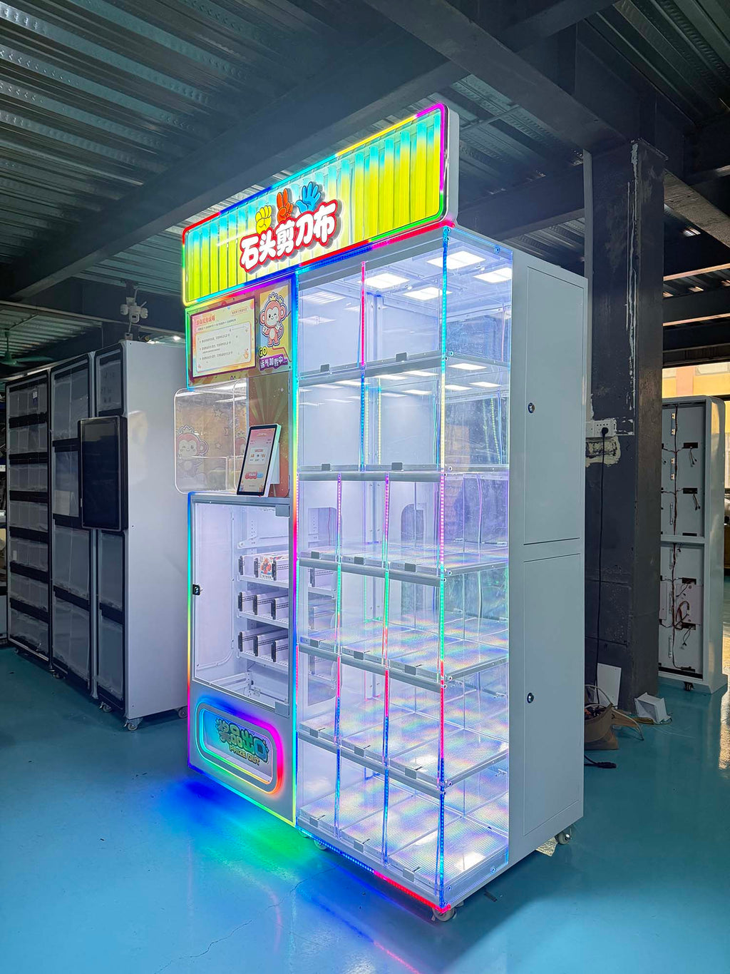 Rock-Paper-Scissors self-service gift vending machine with a guessing game, suitable for displaying trendy toys, gift figurines, and snacks.