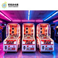 多连接投篮机，投币式游乐园景点，附带橄榄球迷彩票销售功能