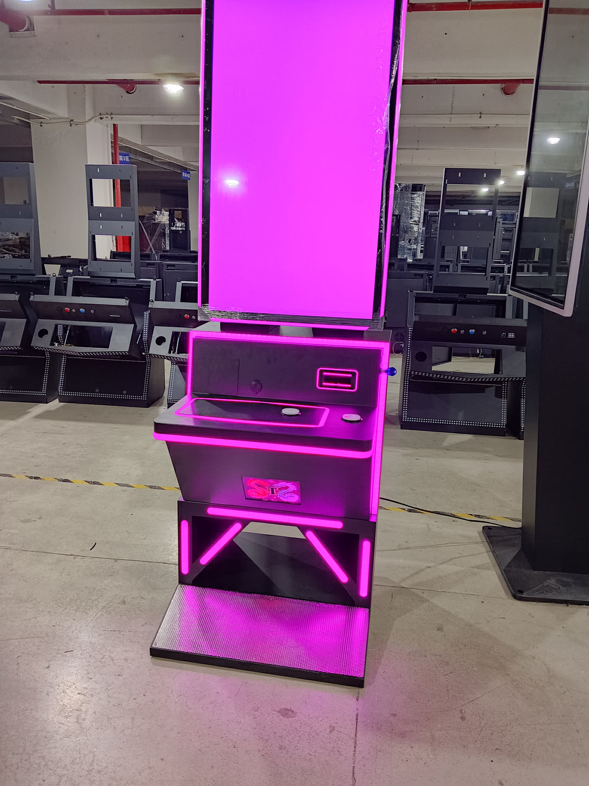 Coin operated arcade game cabinet amusement game machine