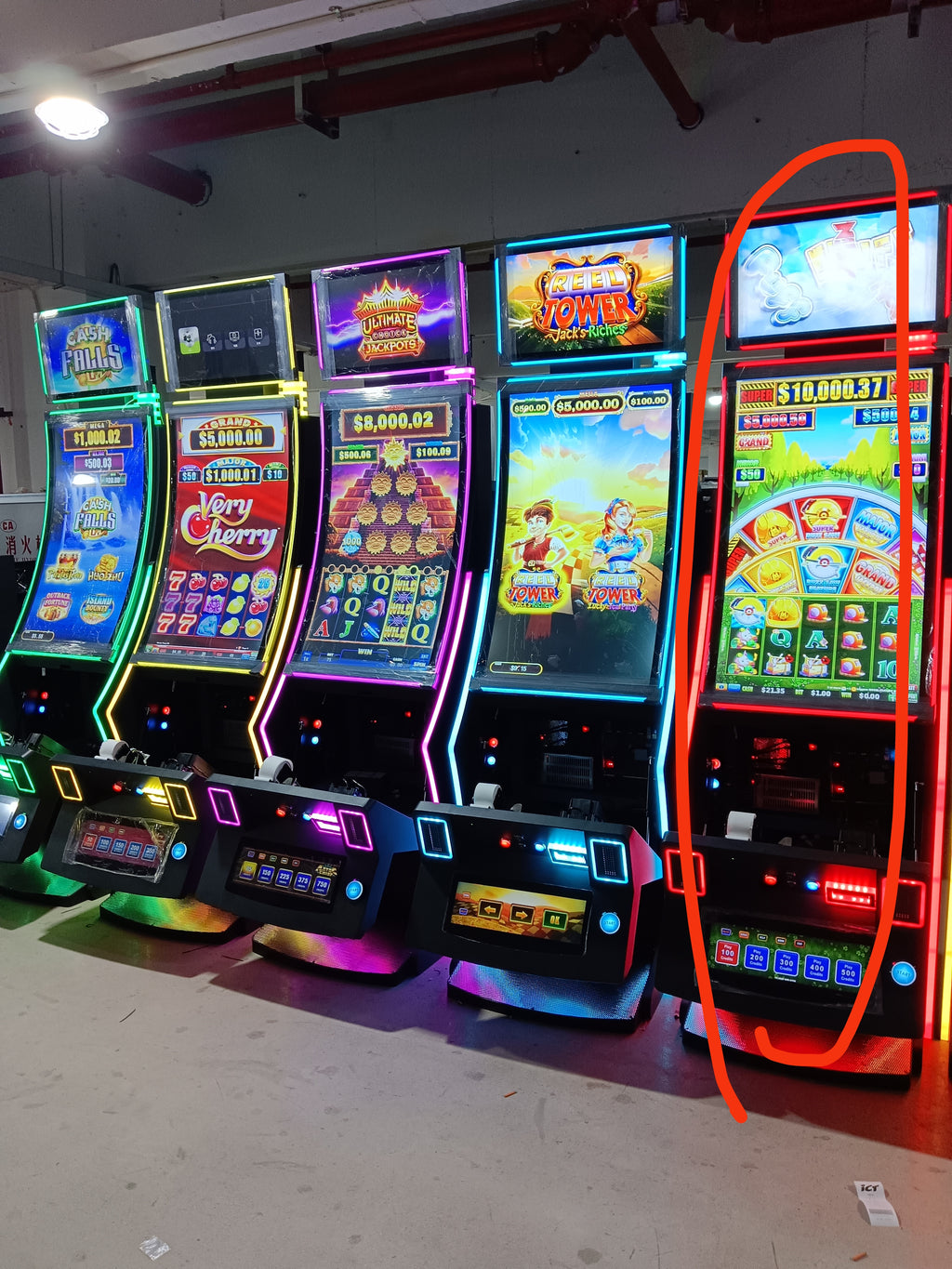 Coin operated arcade game cabinet amusement game machine
