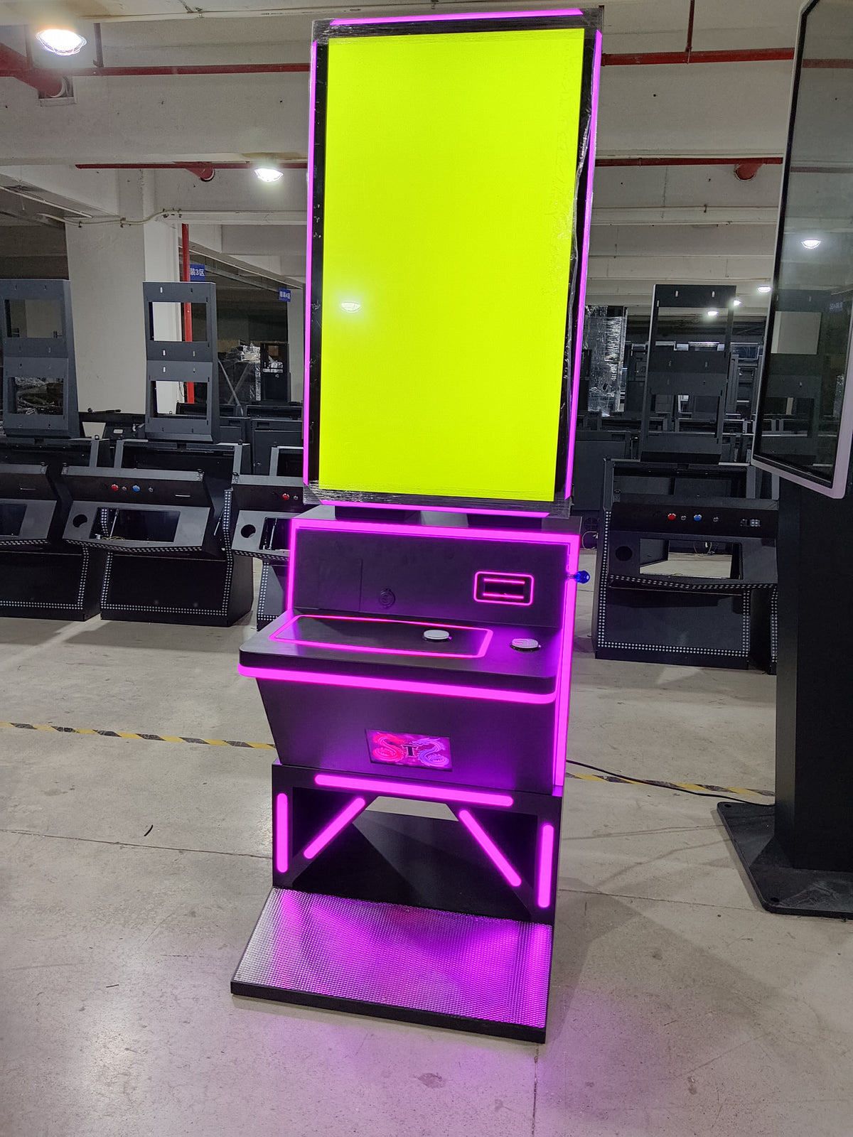 Coin operated arcade game cabinet amusement game machine