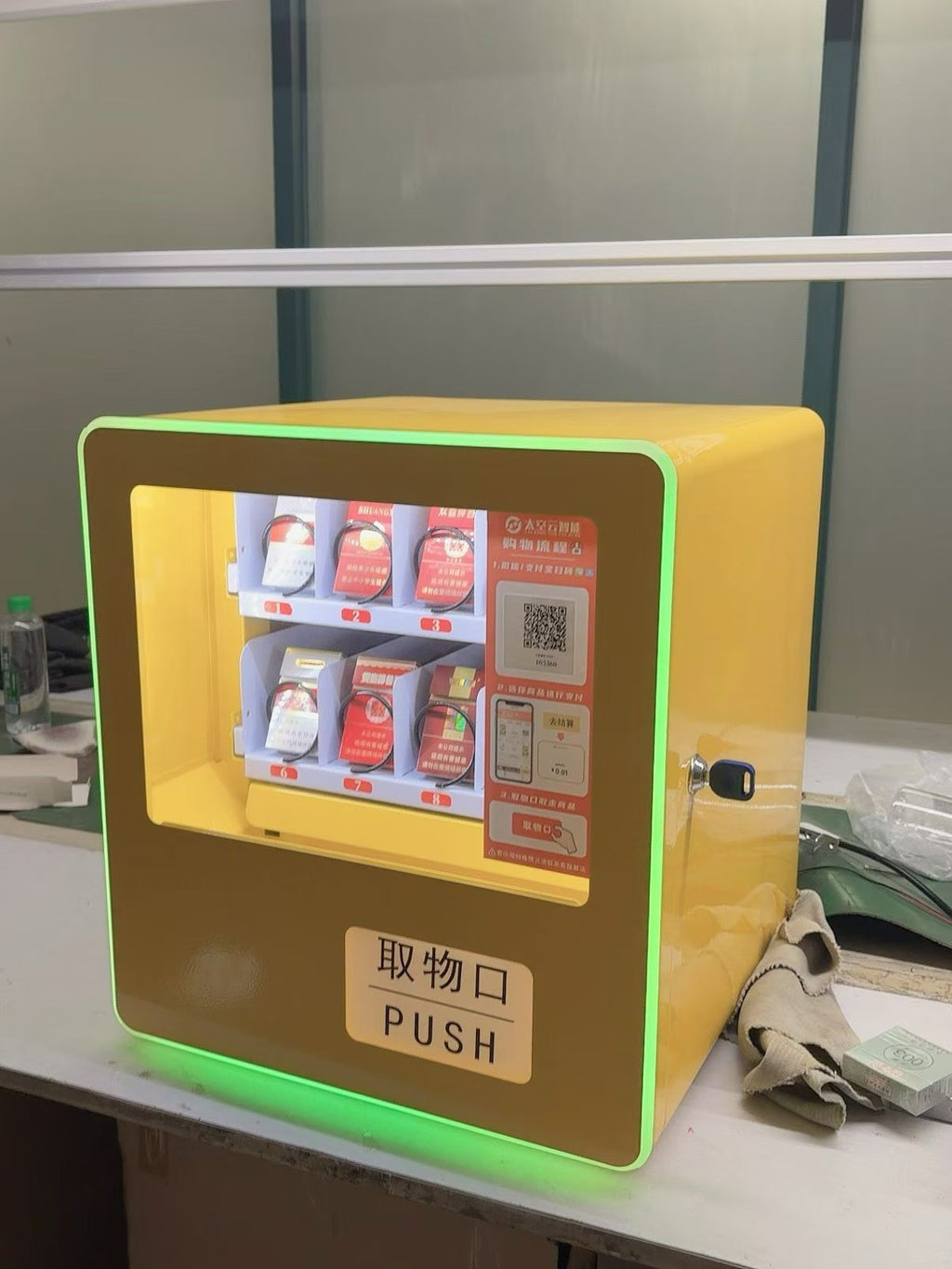10-channel ambient temperature vending machine