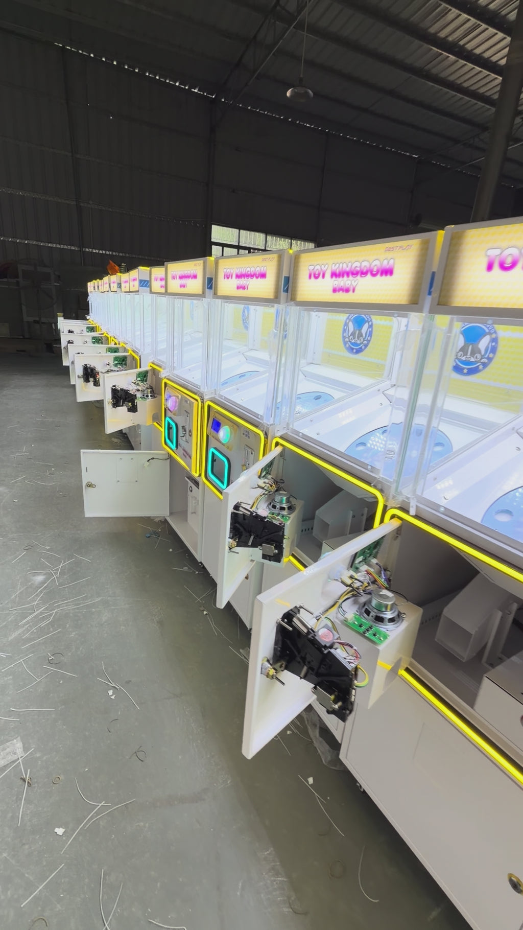 Gachapon machine commercial gift machine figure toy video game arcade equipment game console